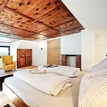 Aparthaus Teresa Holiday home