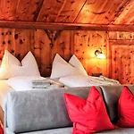 Aparthaus Teresa * Ried im Oberinntal